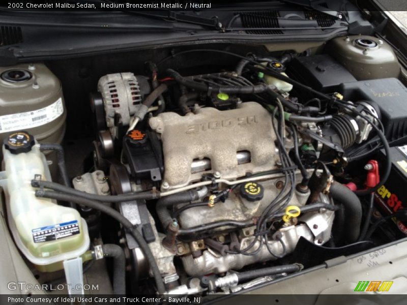 Medium Bronzemist Metallic / Neutral 2002 Chevrolet Malibu Sedan