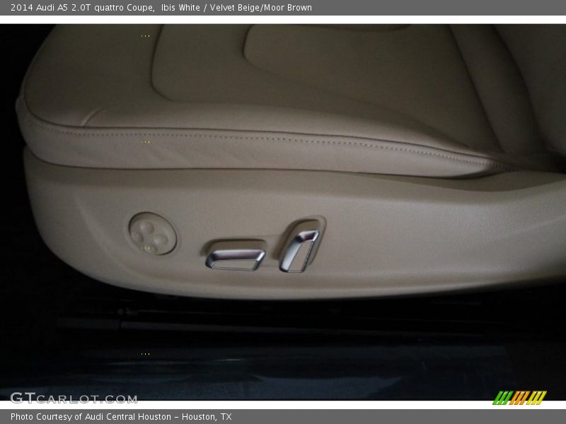 Ibis White / Velvet Beige/Moor Brown 2014 Audi A5 2.0T quattro Coupe