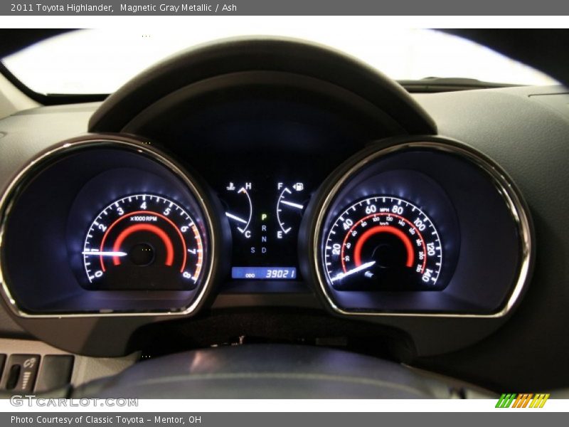 Magnetic Gray Metallic / Ash 2011 Toyota Highlander