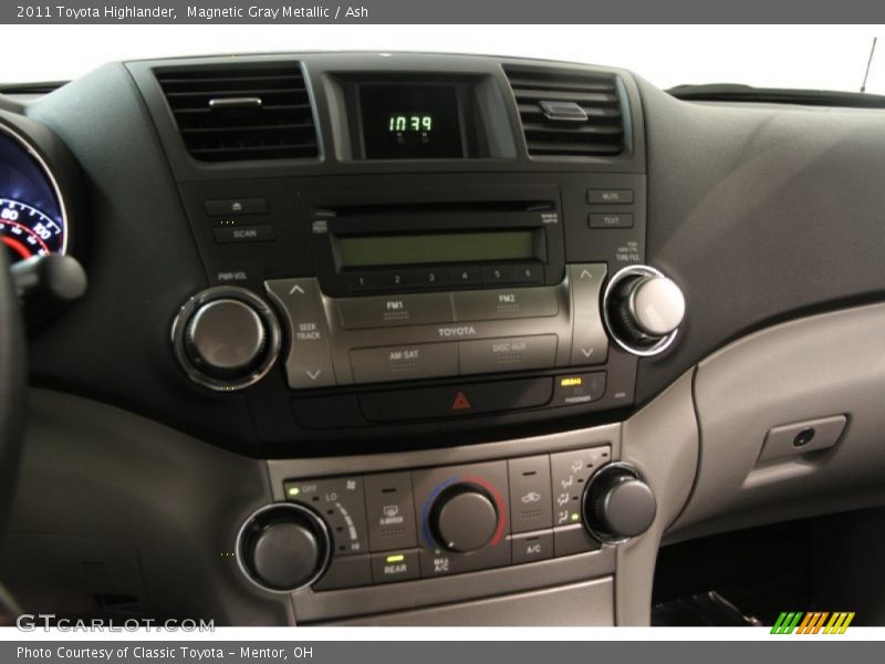 Magnetic Gray Metallic / Ash 2011 Toyota Highlander