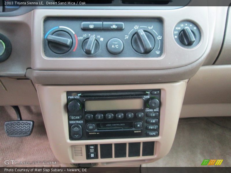 Desert Sand Mica / Oak 2003 Toyota Sienna LE