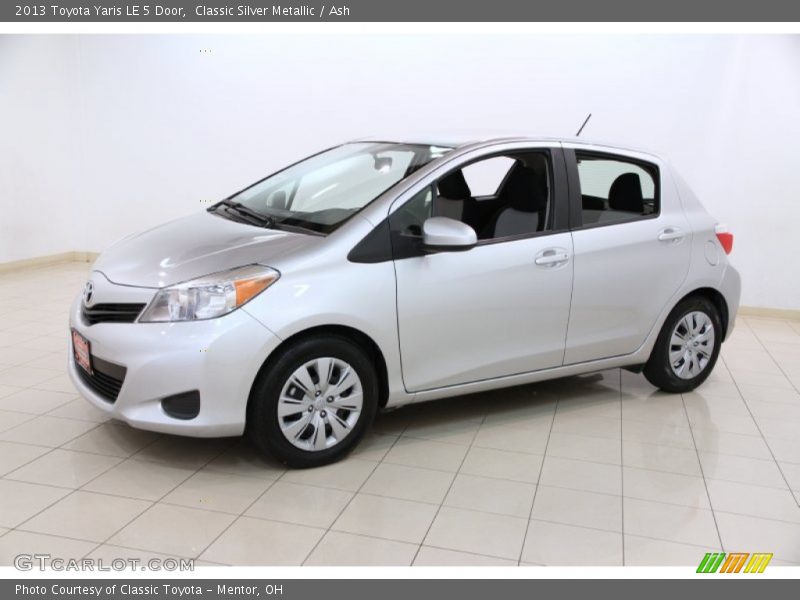 Classic Silver Metallic / Ash 2013 Toyota Yaris LE 5 Door