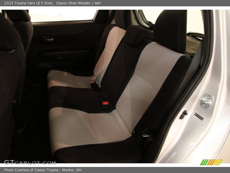 Classic Silver Metallic / Ash 2013 Toyota Yaris LE 5 Door
