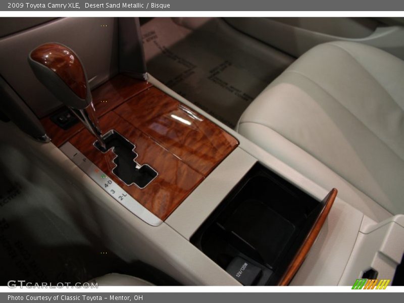 Desert Sand Metallic / Bisque 2009 Toyota Camry XLE