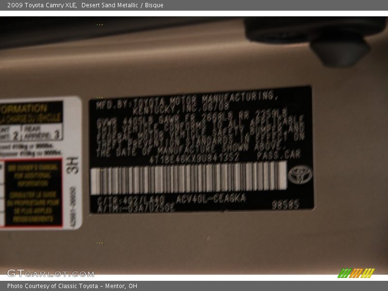 Desert Sand Metallic / Bisque 2009 Toyota Camry XLE