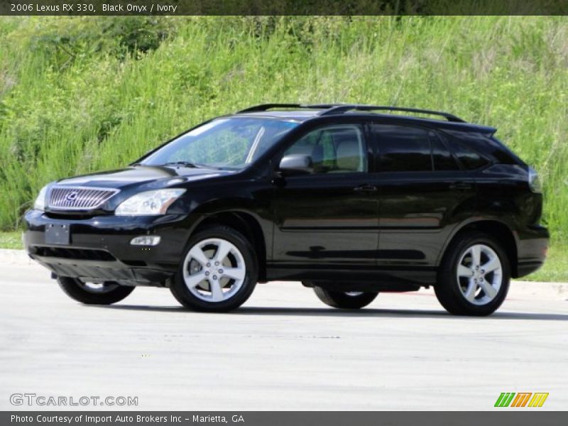 Front 3/4 View of 2006 RX 330