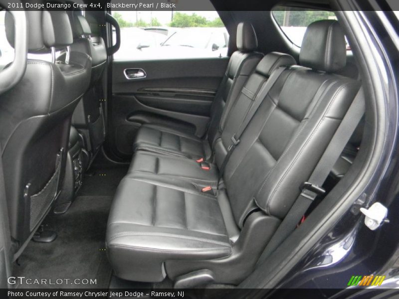 Blackberry Pearl / Black 2011 Dodge Durango Crew 4x4