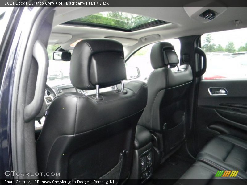 Blackberry Pearl / Black 2011 Dodge Durango Crew 4x4