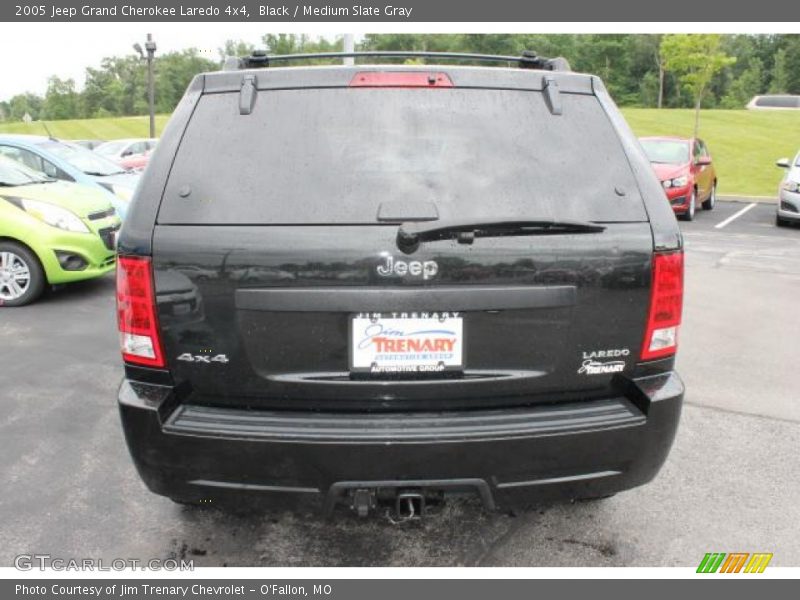 Black / Medium Slate Gray 2005 Jeep Grand Cherokee Laredo 4x4
