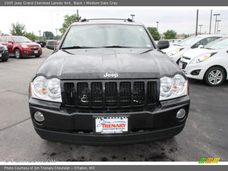 Black / Medium Slate Gray 2005 Jeep Grand Cherokee Laredo 4x4