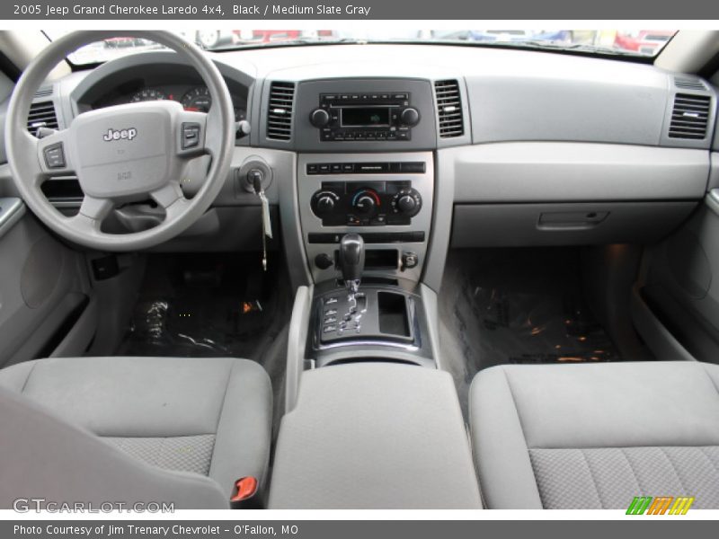 Black / Medium Slate Gray 2005 Jeep Grand Cherokee Laredo 4x4