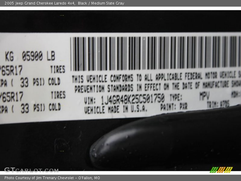 Black / Medium Slate Gray 2005 Jeep Grand Cherokee Laredo 4x4