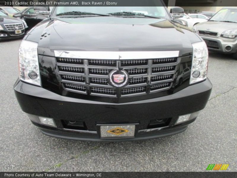 Black Raven / Ebony 2010 Cadillac Escalade EXT Premium AWD