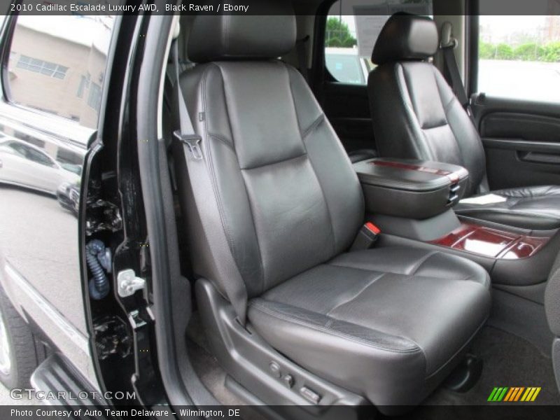 Black Raven / Ebony 2010 Cadillac Escalade Luxury AWD