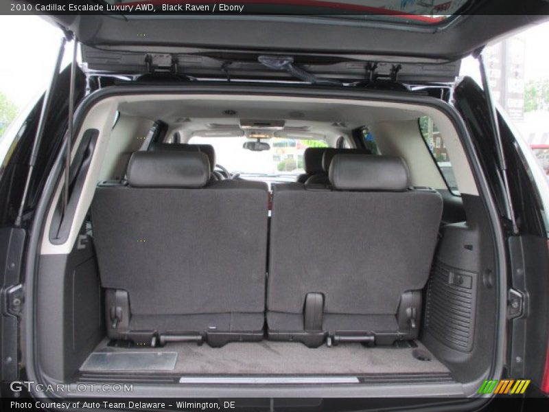 Black Raven / Ebony 2010 Cadillac Escalade Luxury AWD