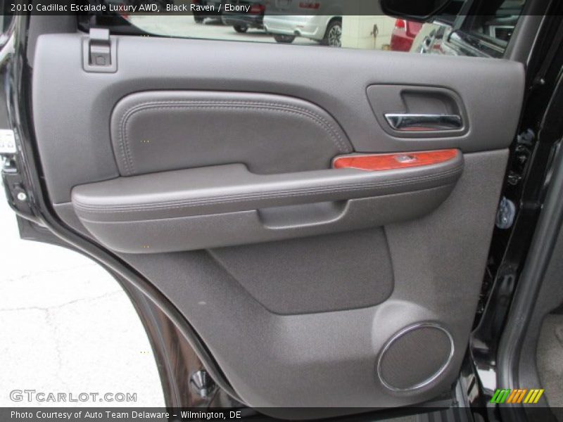 Black Raven / Ebony 2010 Cadillac Escalade Luxury AWD