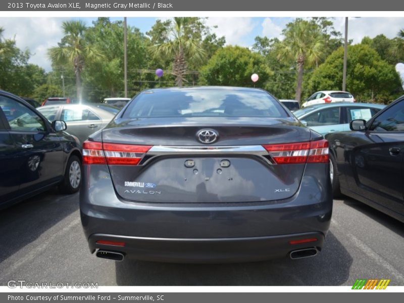 Magnetic Gray Metallic / Black 2013 Toyota Avalon XLE