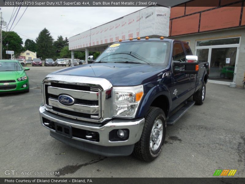 Dark Blue Pearl Metallic / Steel Gray 2011 Ford F250 Super Duty XLT SuperCab 4x4