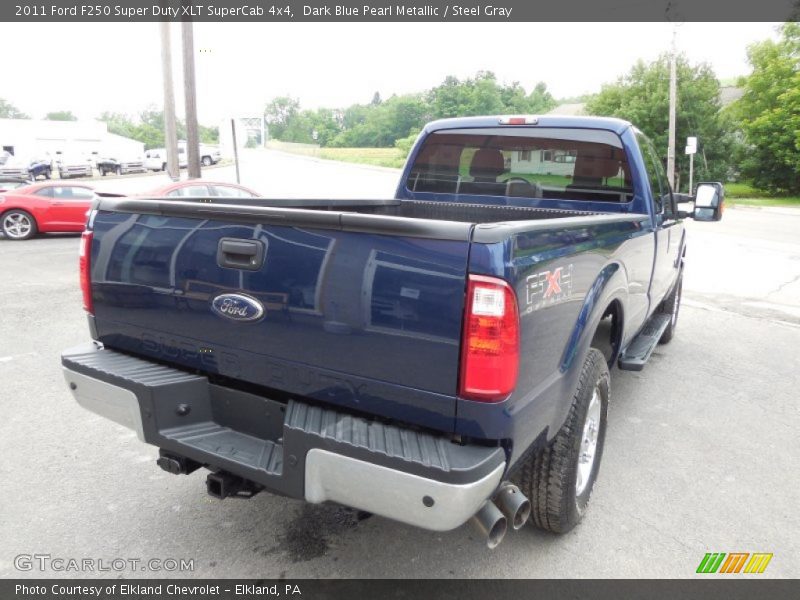 Dark Blue Pearl Metallic / Steel Gray 2011 Ford F250 Super Duty XLT SuperCab 4x4