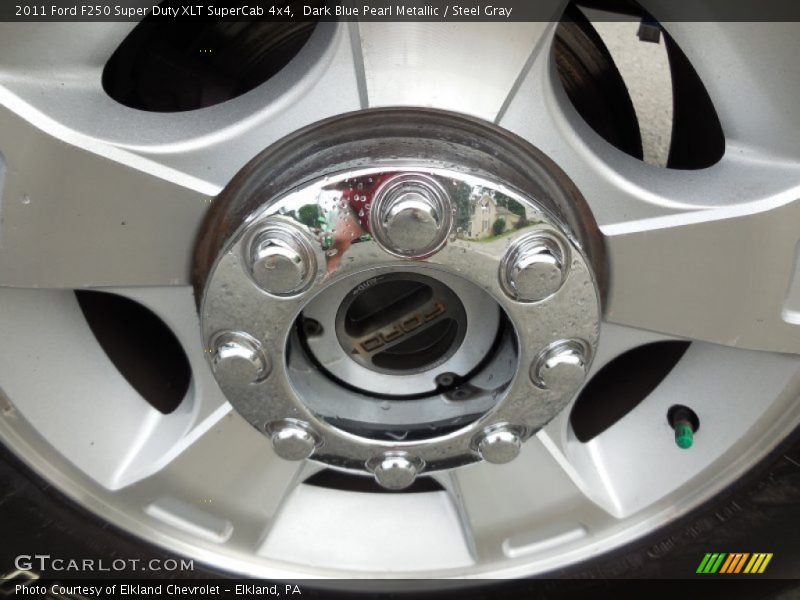 Dark Blue Pearl Metallic / Steel Gray 2011 Ford F250 Super Duty XLT SuperCab 4x4