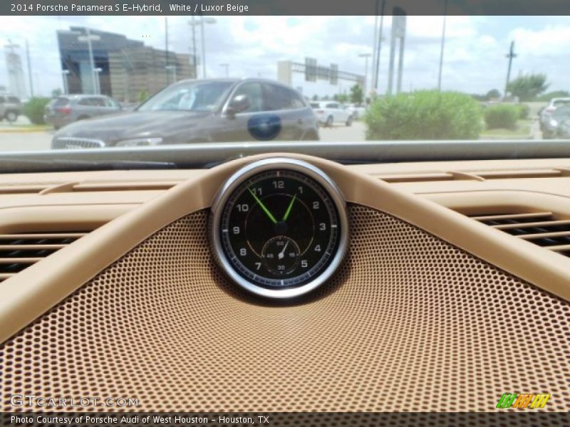  2014 Panamera S E-Hybrid S E-Hybrid Gauges