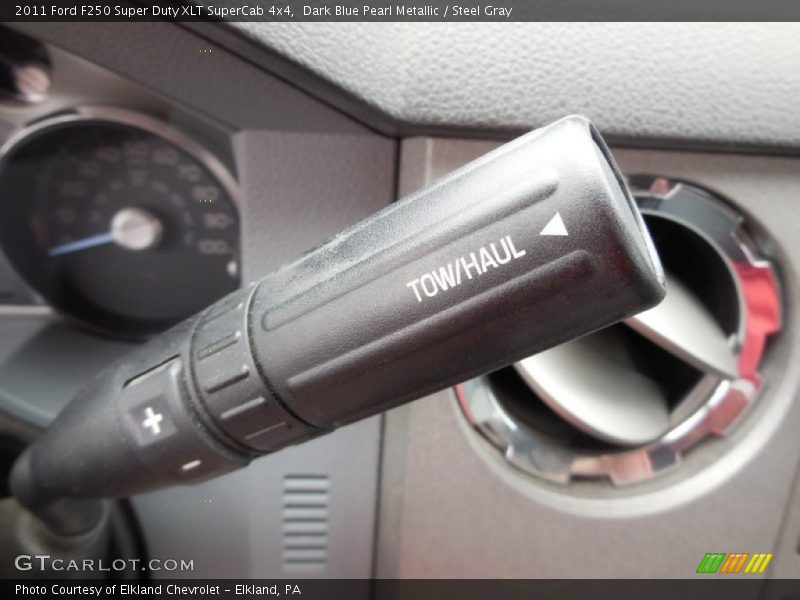 Dark Blue Pearl Metallic / Steel Gray 2011 Ford F250 Super Duty XLT SuperCab 4x4
