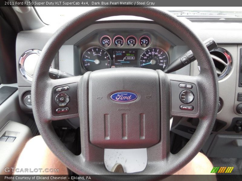 Dark Blue Pearl Metallic / Steel Gray 2011 Ford F250 Super Duty XLT SuperCab 4x4