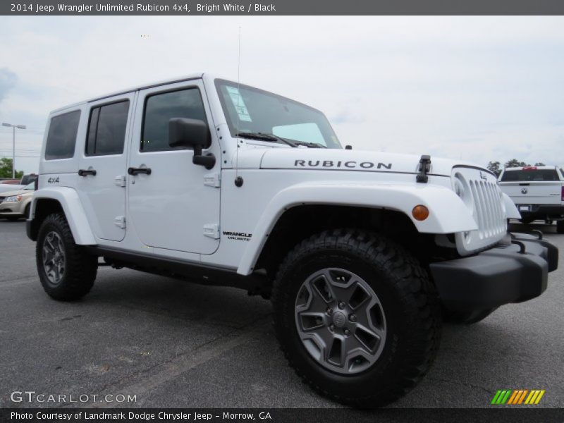 Front 3/4 View of 2014 Wrangler Unlimited Rubicon 4x4