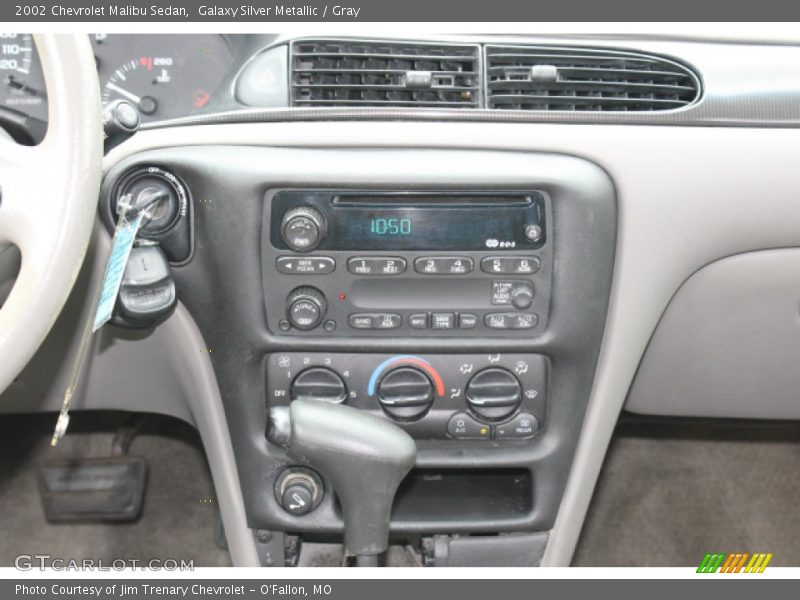 Galaxy Silver Metallic / Gray 2002 Chevrolet Malibu Sedan
