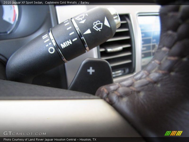 Cashmere Gold Metallic / Barley 2010 Jaguar XF Sport Sedan