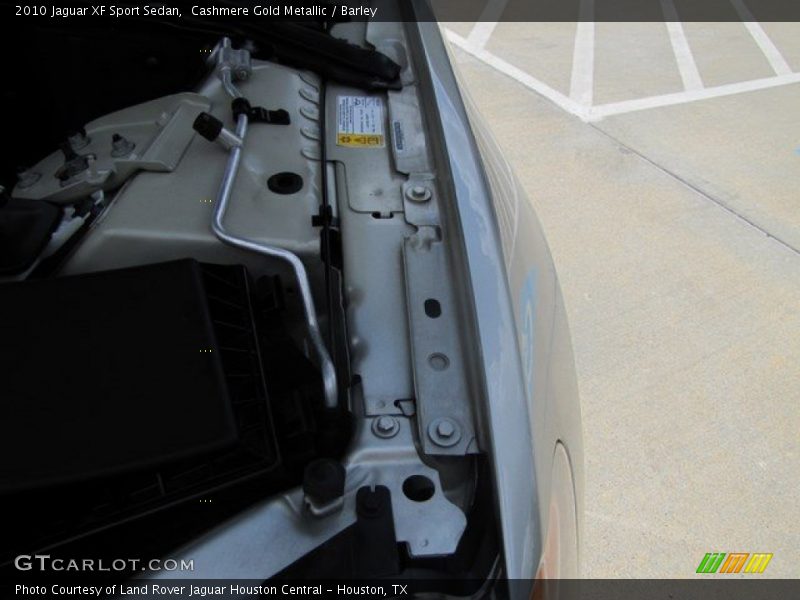 Cashmere Gold Metallic / Barley 2010 Jaguar XF Sport Sedan