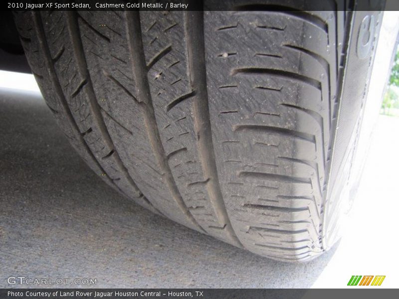Cashmere Gold Metallic / Barley 2010 Jaguar XF Sport Sedan