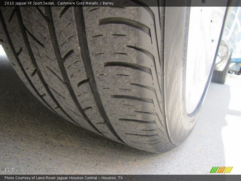 Cashmere Gold Metallic / Barley 2010 Jaguar XF Sport Sedan