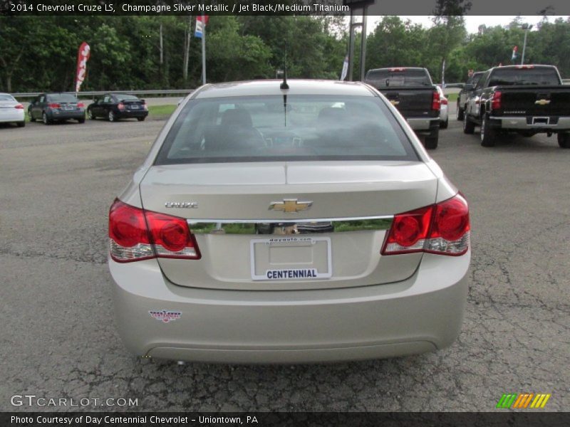 Champagne Silver Metallic / Jet Black/Medium Titanium 2014 Chevrolet Cruze LS