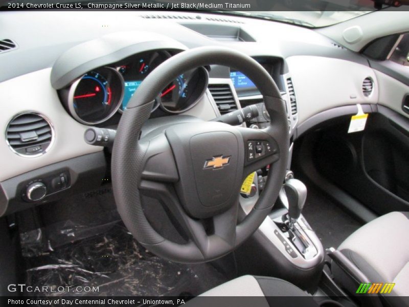 Champagne Silver Metallic / Jet Black/Medium Titanium 2014 Chevrolet Cruze LS