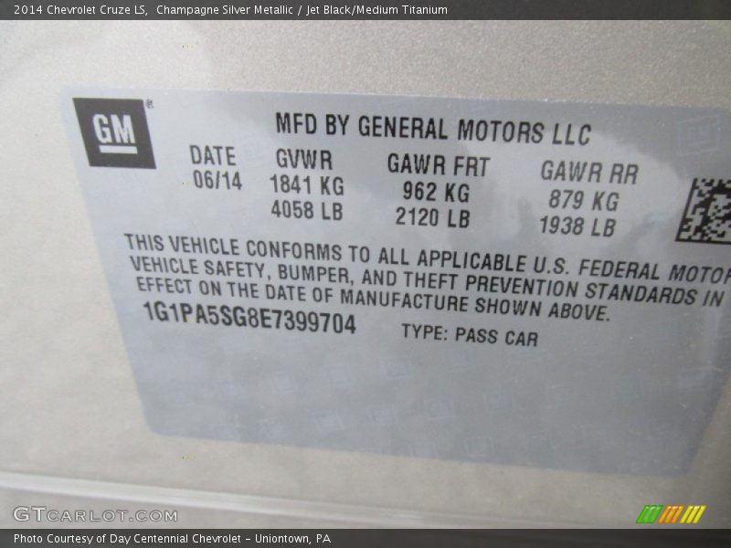 Champagne Silver Metallic / Jet Black/Medium Titanium 2014 Chevrolet Cruze LS