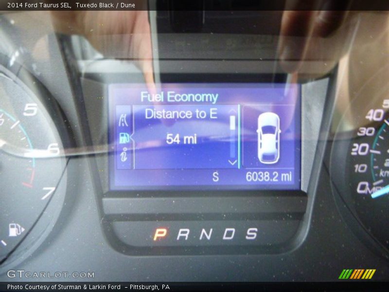 Tuxedo Black / Dune 2014 Ford Taurus SEL