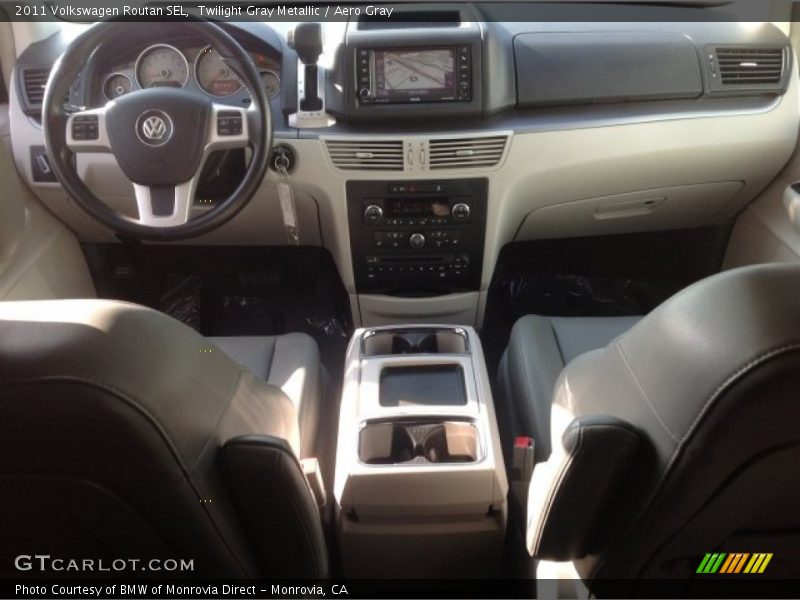 Twilight Gray Metallic / Aero Gray 2011 Volkswagen Routan SEL