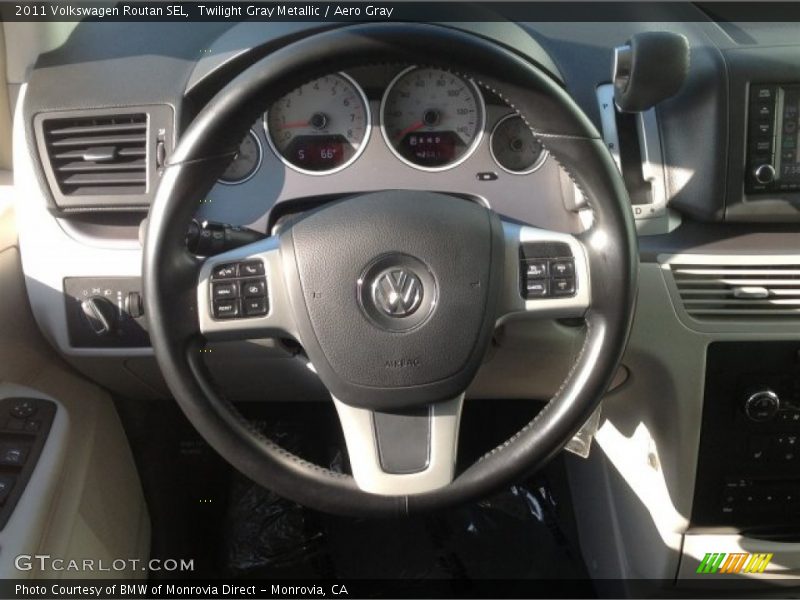 Twilight Gray Metallic / Aero Gray 2011 Volkswagen Routan SEL