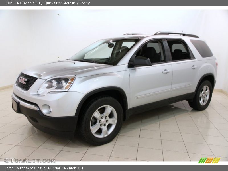 Front 3/4 View of 2009 Acadia SLE