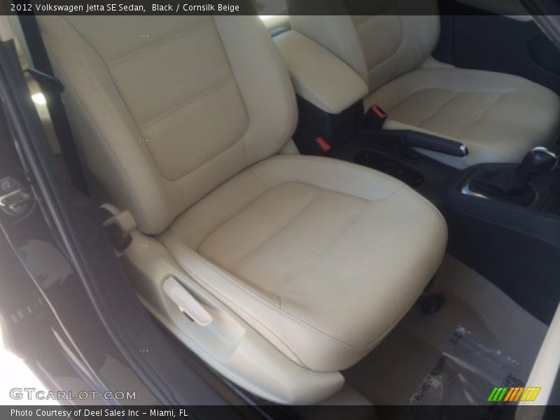 Black / Cornsilk Beige 2012 Volkswagen Jetta SE Sedan