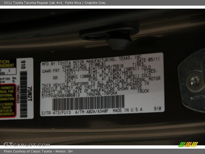 Pyrite Mica / Graphite Gray 2011 Toyota Tacoma Regular Cab 4x4