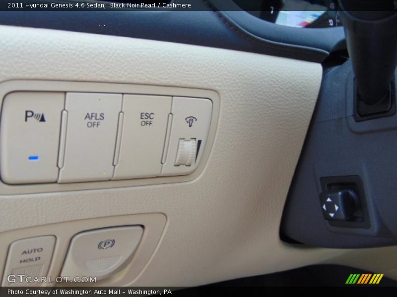 Black Noir Pearl / Cashmere 2011 Hyundai Genesis 4.6 Sedan