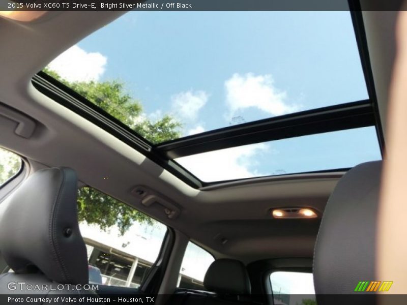 Bright Silver Metallic / Off Black 2015 Volvo XC60 T5 Drive-E