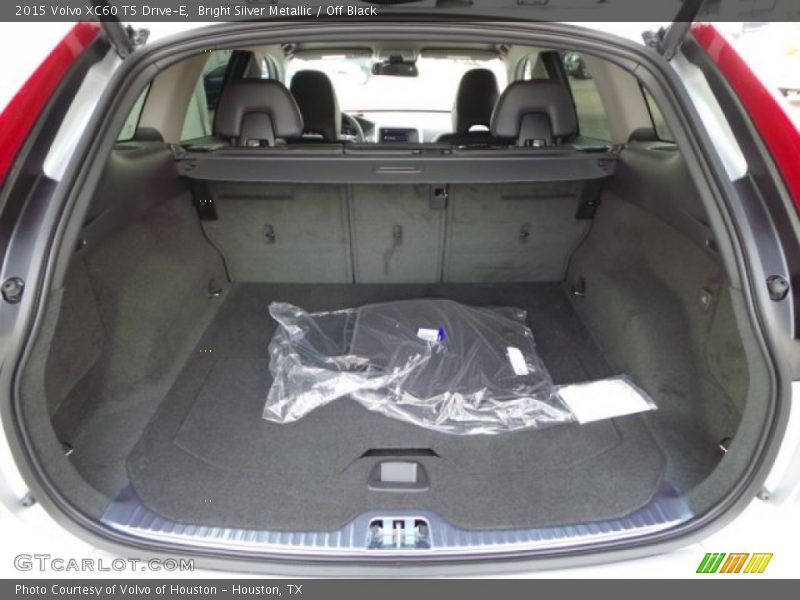 Bright Silver Metallic / Off Black 2015 Volvo XC60 T5 Drive-E