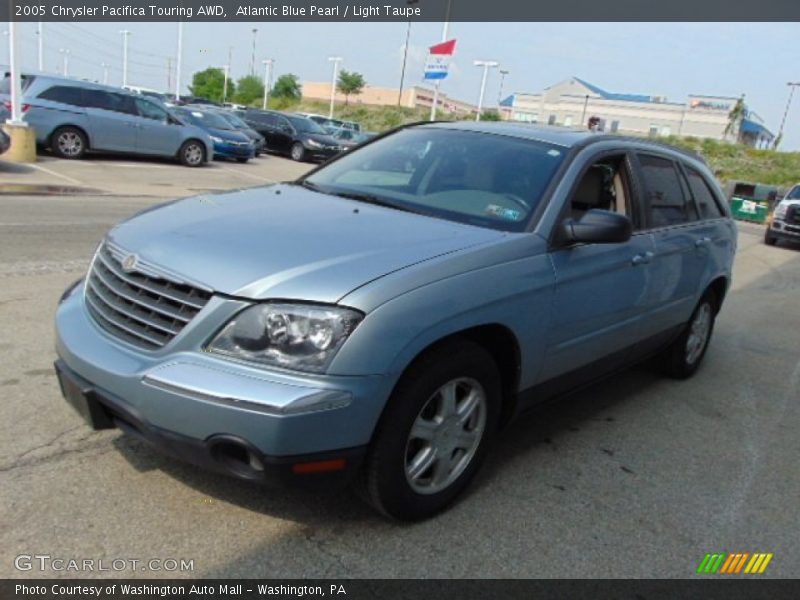 Front 3/4 View of 2005 Pacifica Touring AWD