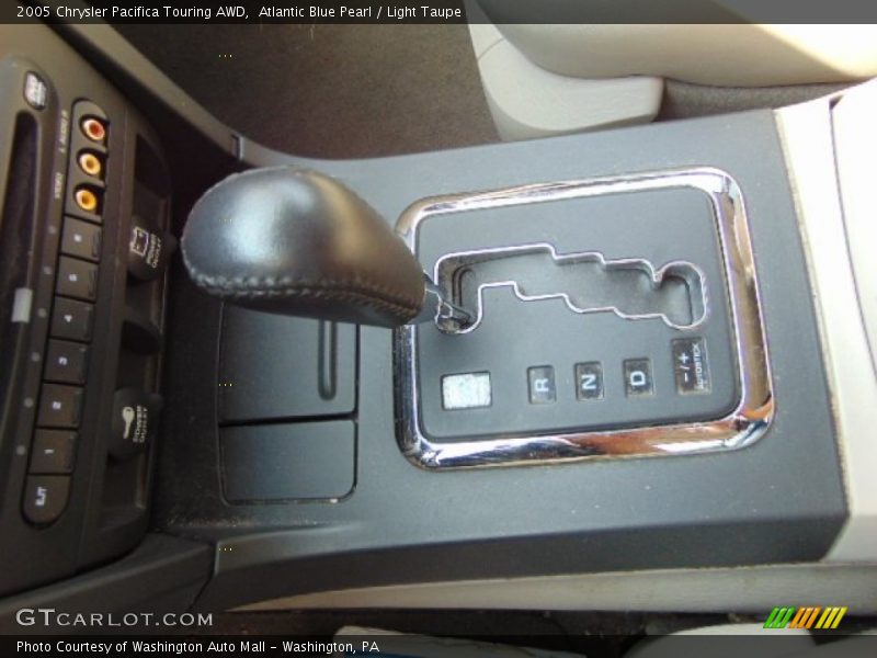  2005 Pacifica Touring AWD 4 Speed AutoStick Automatic Shifter