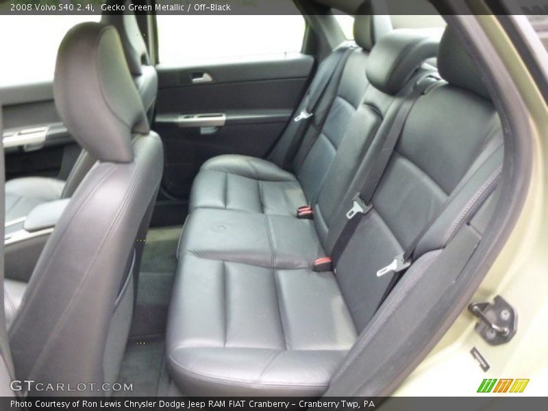 Gecko Green Metallic / Off-Black 2008 Volvo S40 2.4i