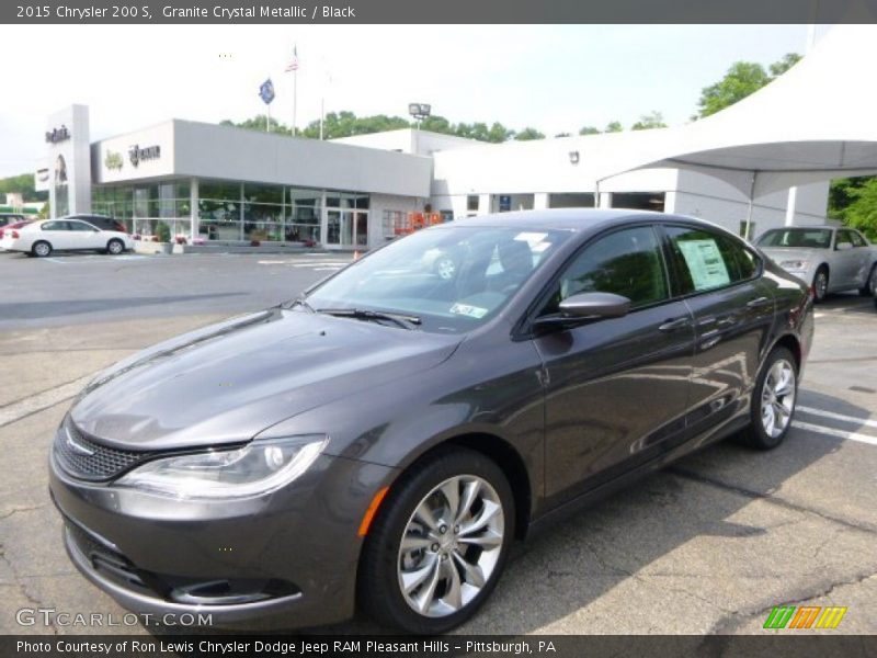 Granite Crystal Metallic / Black 2015 Chrysler 200 S