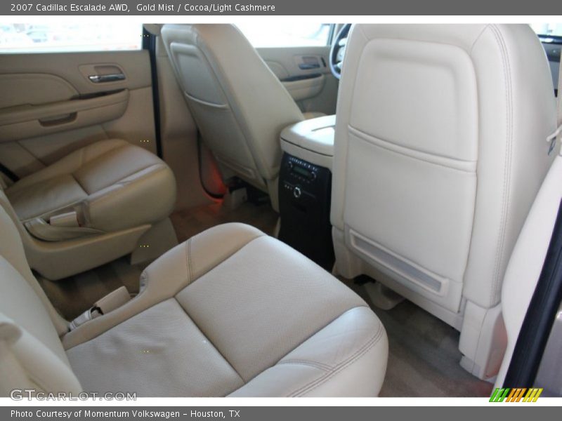 Gold Mist / Cocoa/Light Cashmere 2007 Cadillac Escalade AWD